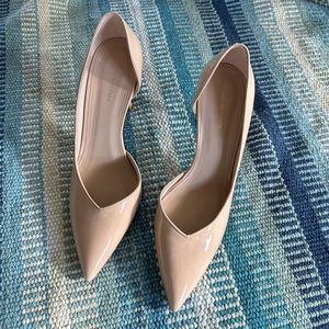 Stuart Weitzman Beige Pump in Great Condition